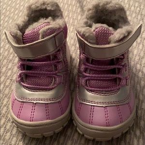 Wonder Nation snow boots size 3